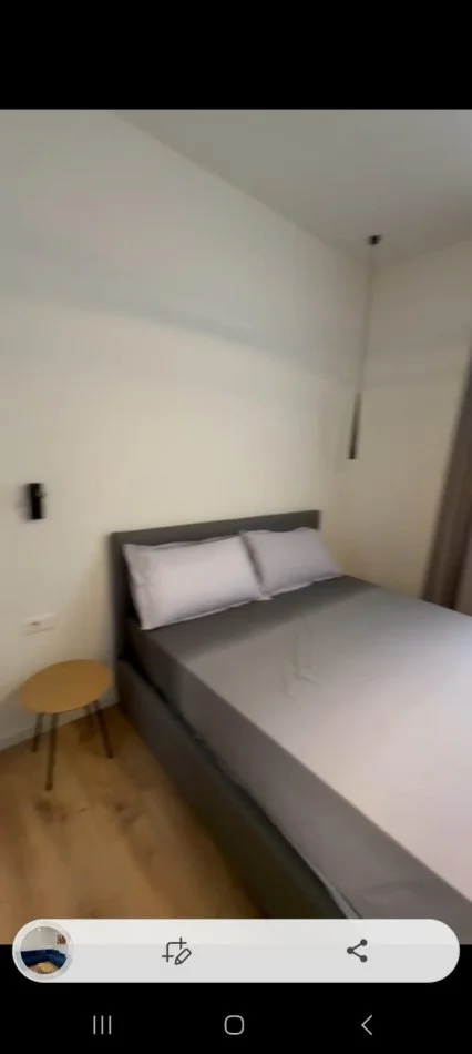 Super apartament 2+1+parkim me qera tek Komuna e Parisit (700 Euro)