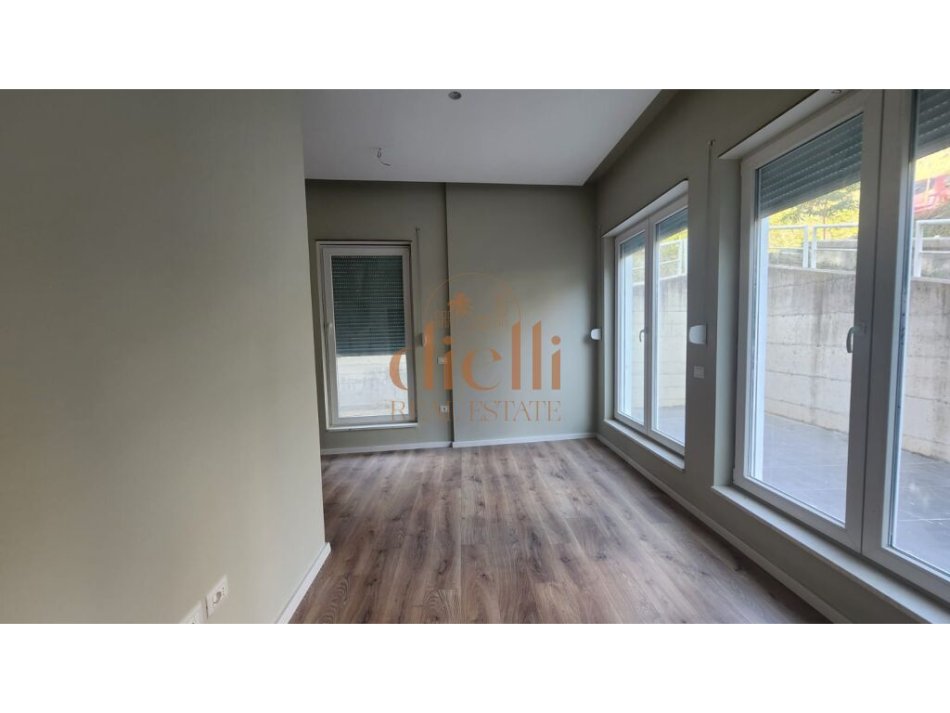 Tirane, shitet Kati 0, 65 m² 103.040 € (Kopshti Zoologjik)