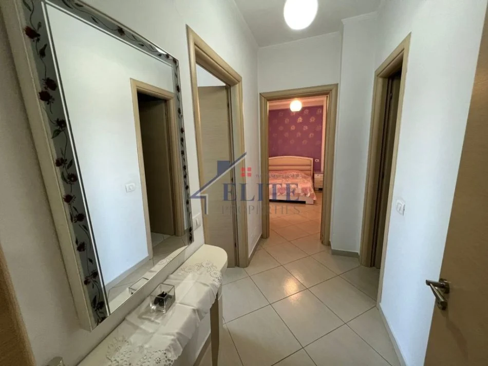 Tirane, jepet me qera apartament 2+1+Ballkon Kati 7, 106 m² 650 € (Don Bosko)