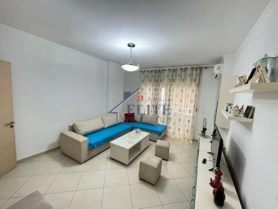 Tirane, jepet me qera apartament 2+1+Ballkon Kati 7, 106 m² 650 € (Don Bosko)