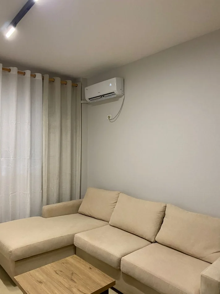 Tirane, jepet me qera apartament 2+1 Kati 0, 700 € 