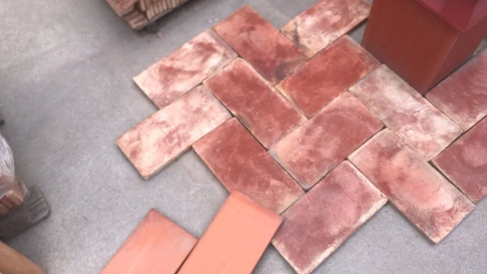 Tirane, Tulla shamat, Tulla xhami, pllaka balte 10 €