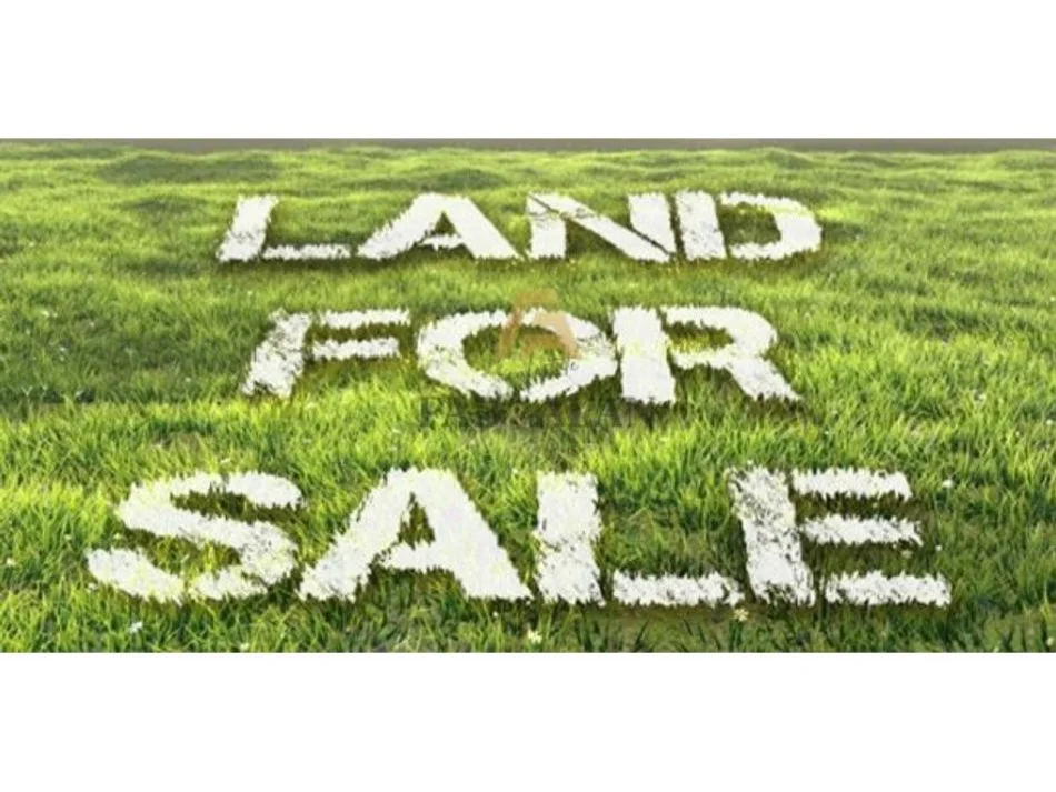 Tirane, shitet toke , 30.000 m² 2.310.000 € (TEG-u)