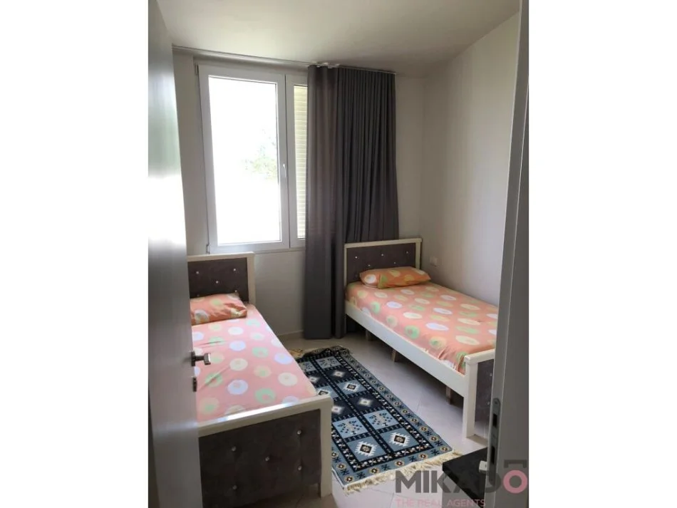 jepet me qera , 110 m² 900 €