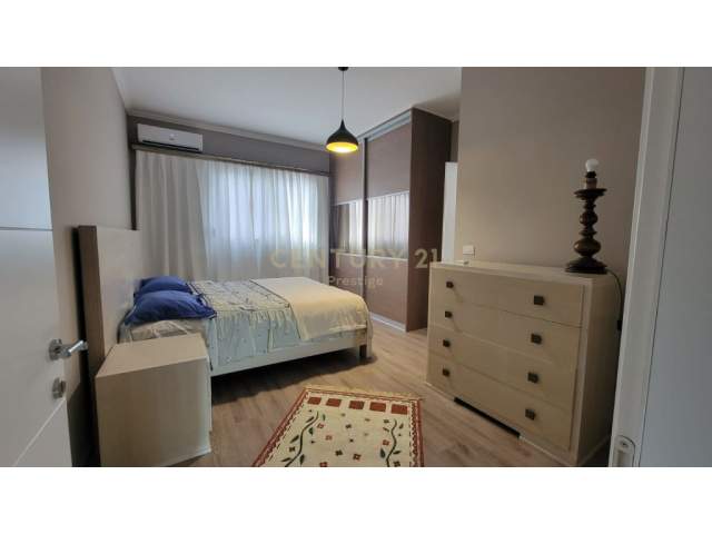 Tirane, jepet me qera apartament 2+1+A Kati 3, 78 m² 500 Euro (Rruga e Elbasanit)