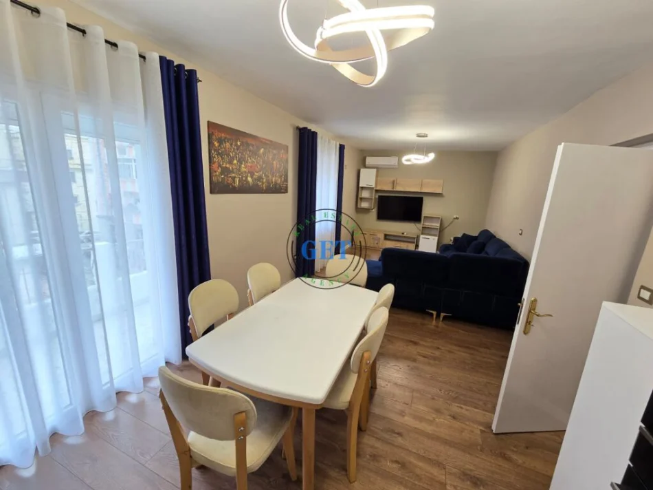 Durres, shitet apartament 2+1+Ballkon Kati 2, 92 m² (Muzeumi)