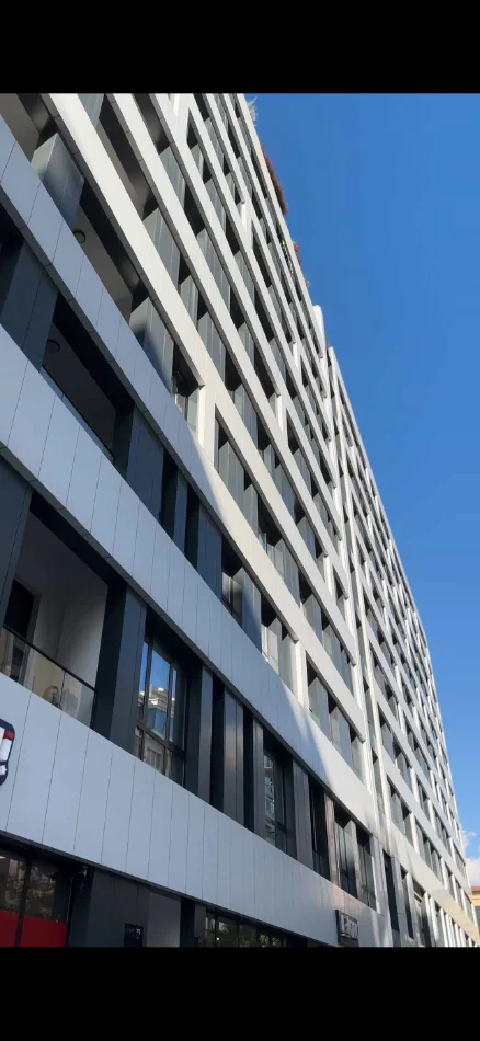 Tirane, shitet apartament 3+1+Ballkon Kati 10, 126 m² 400.000 € (Square 21)