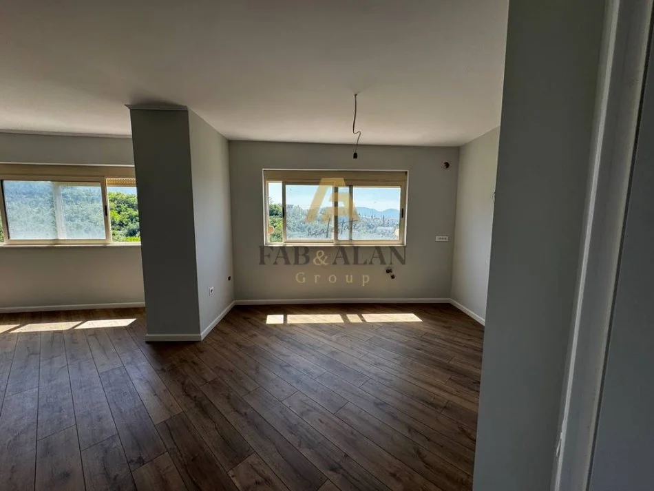 Tirane, shitet apartament 2+1 Kati 4, 124 m² 136.400 € (Fresku, Rruga Baftjar Lici)