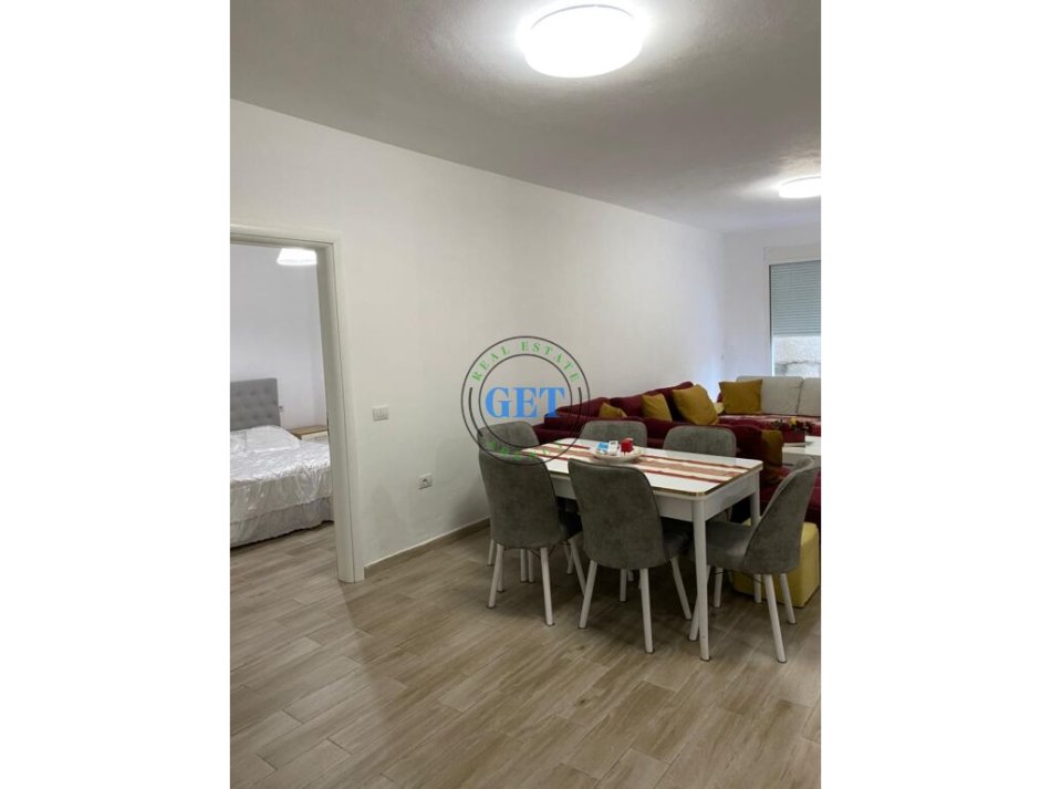 Durres, jepet me qera apartament 2+1+Ballkon Kati 0, 102 m² 420 € (VOLLGA, DURRES)
