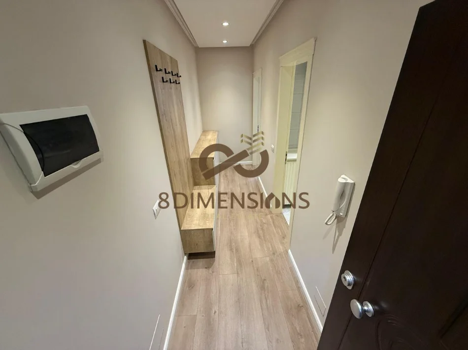 Tirane, jepet me qera apartament 1+1+Ballkon Kati 3, 67 m² 650 € (kinostudio)