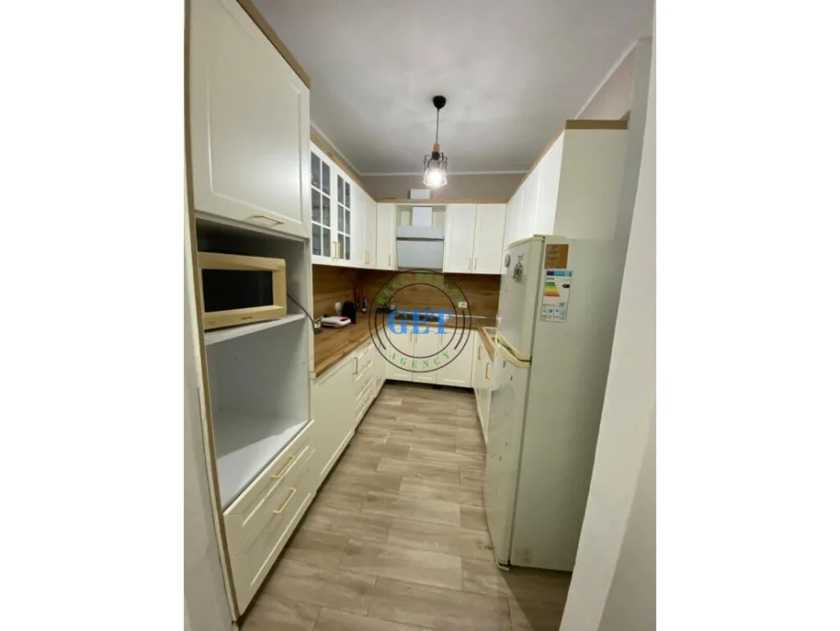 Durres, jepet me qera apartament 2+1 Kati 1, 100 m² 420 € (Vollga, Durrës)