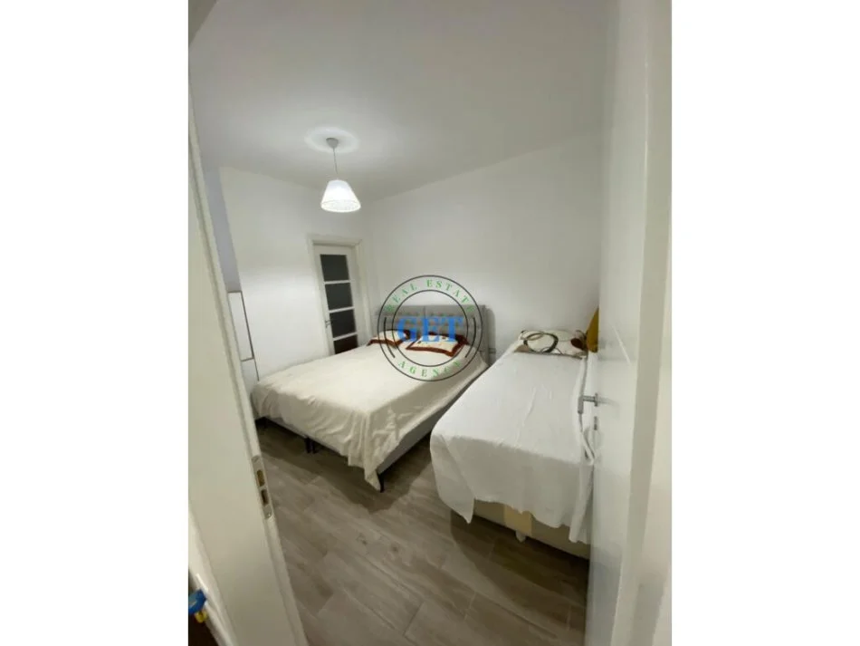 Durres, jepet me qera apartament 2+1 Kati 1, 100 m² 420 € (Vollga, Durrës)