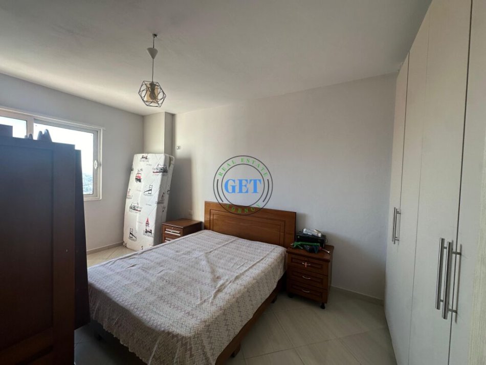 Durres, jepet me qera apartament 1+1+Ballkon Kati 8, 65 m² 250 € (Parku Vala , Durres)
