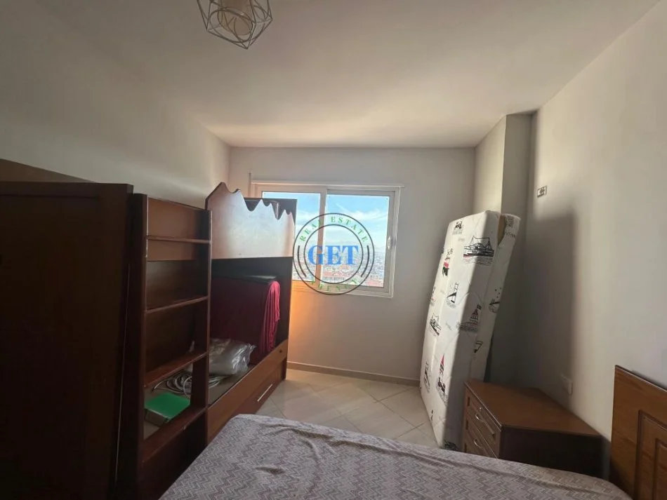 Durres, jepet me qera apartament Kati 8, 65 m² 250 € (Parku Vala , Durres)