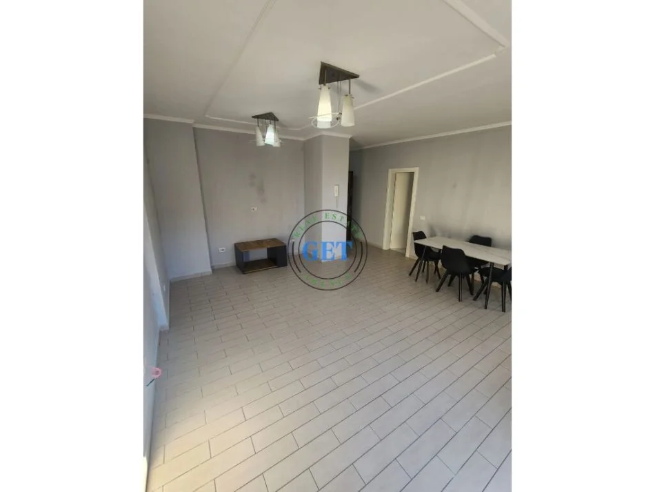 Durres, shitet apartament+verande | Penthouse 1+1+Aneks+Ballkon Kati 6, 105.000 € (Plazh,Durres)