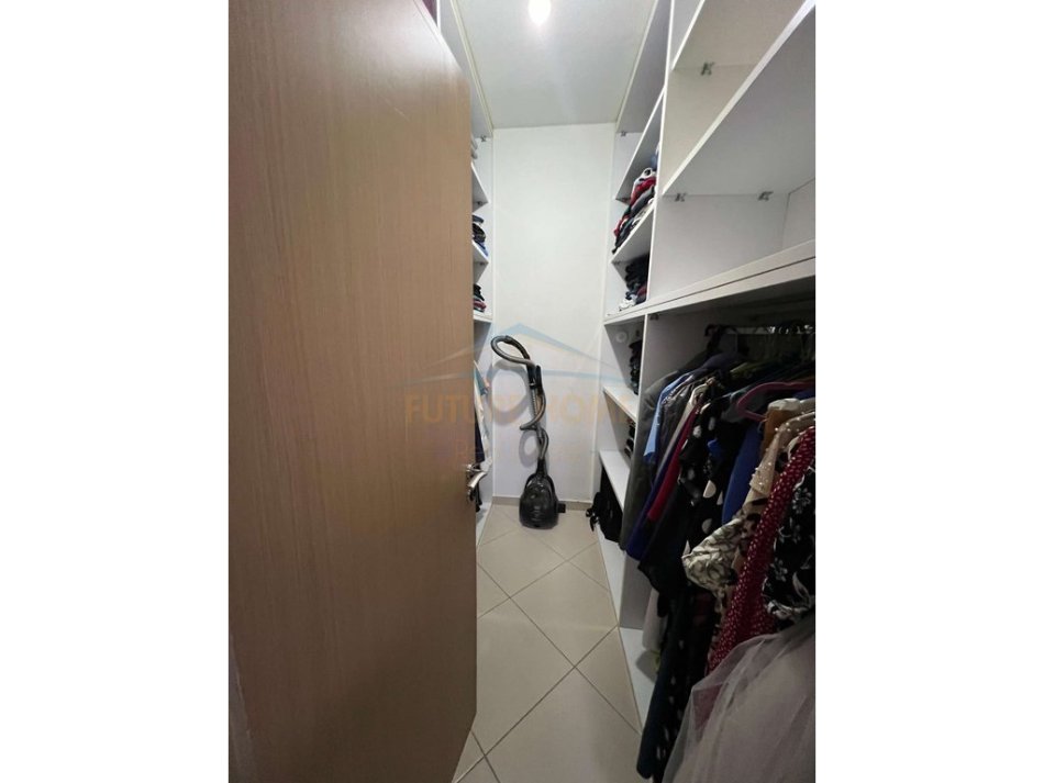 0683487469  Tirane, jepet me qera apartament 2+1+Ballkon Kati 4, 122 m² 500 € (Unaza e Re , Prane Rotondos)