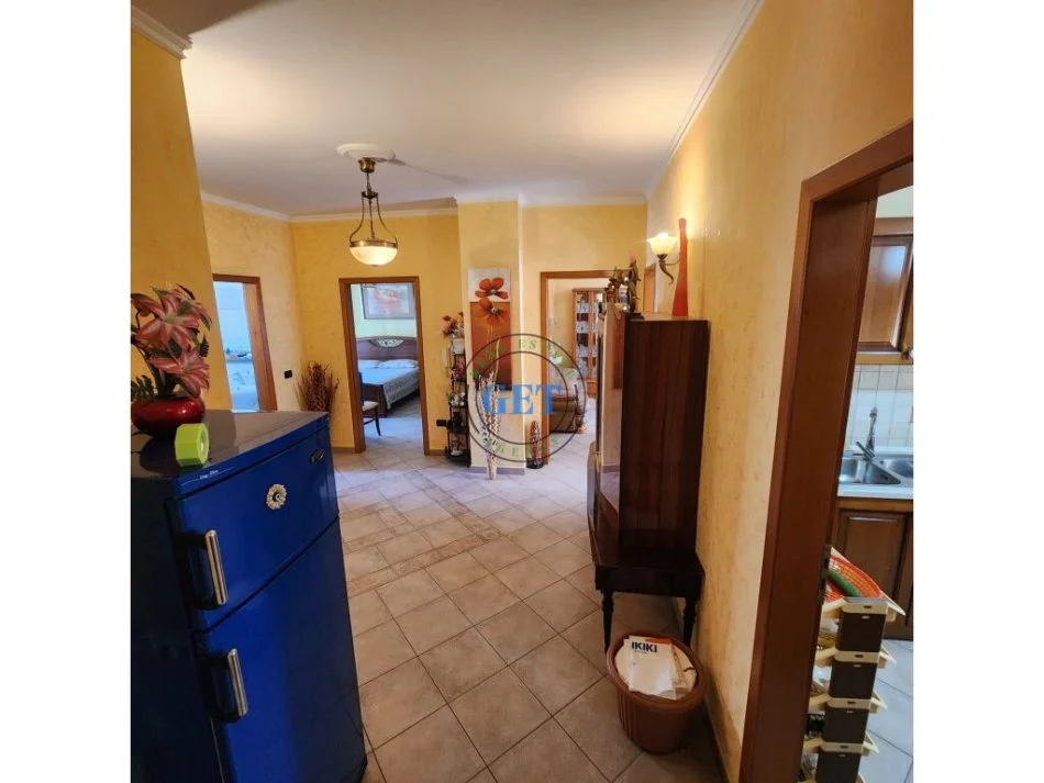 Durres, shitet apartament 2+1+Ballkon Kati 7, 120 m² 120.000 € (Ish rajoni, Durres)