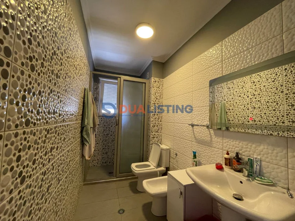 Tirane, jepet me qera apartament duplex 3+1+Aneks+Ballkon Kati 1, 173 m² 1.500 € (Kodra e Diellit)