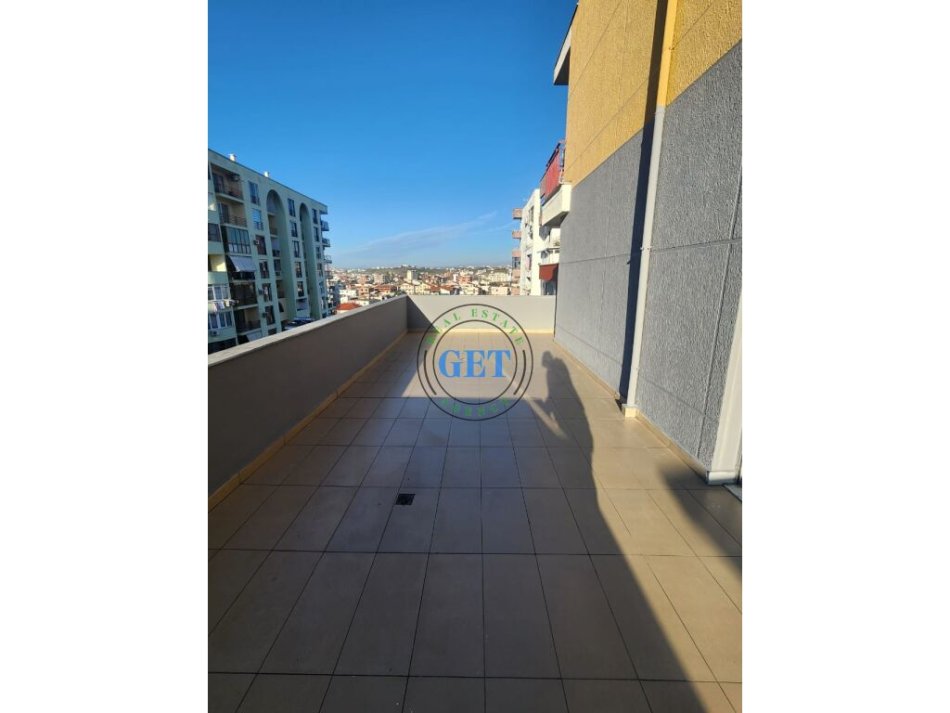 Durres, shitet apartament+verande | Penthouse 1+1+Aneks+Ballkon Kati 6, 105.000 € (Plazh,Durres)