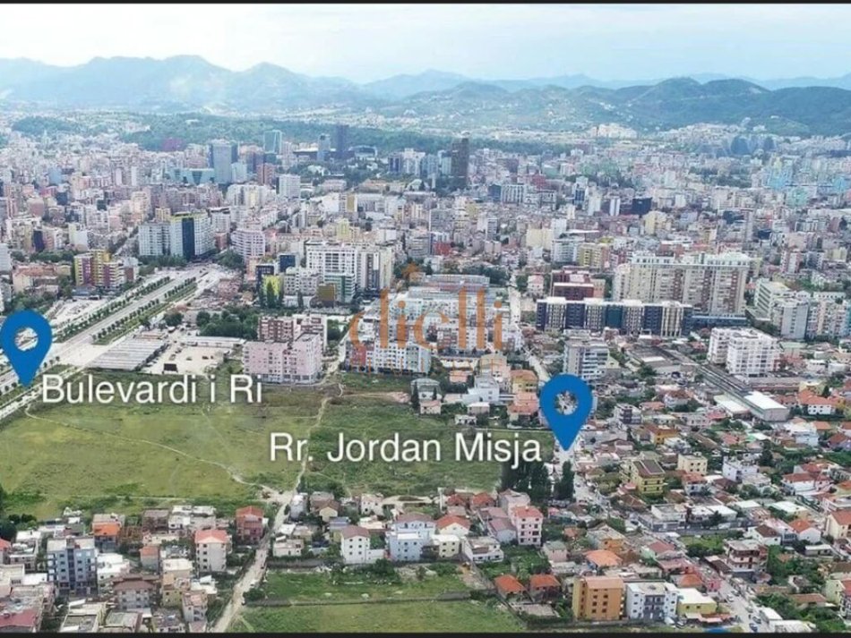 Tirane, shitet apartament 2+1+Ballkon Kati 1, 91 m² (Rrugen Jordan Misja tek Bulevardi i Ri)