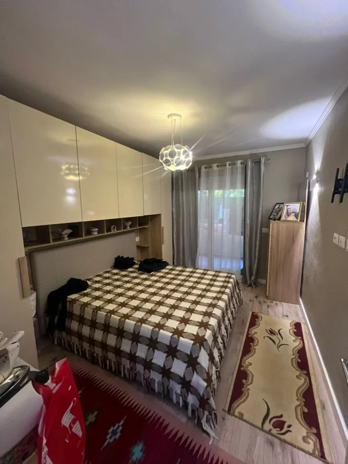 Tirane, shitet apartament 2+1 Kati 1, 78 m² 157.000 € (Ali Demi)