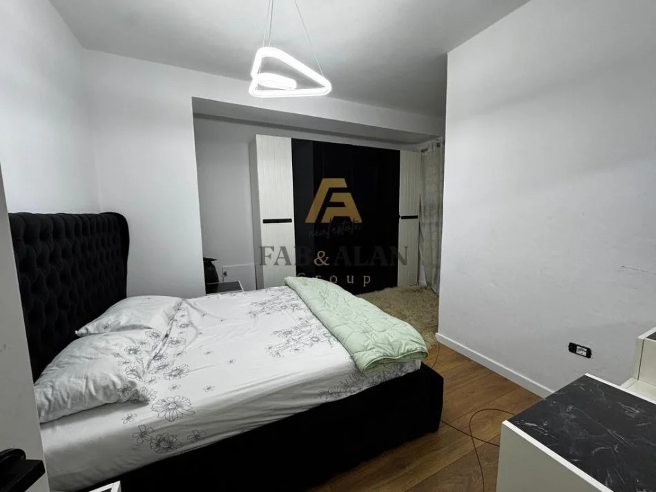 Tirane, shitet apartament 2+1 Kati 9, 90 m² 165.000 € (TV KLAN)