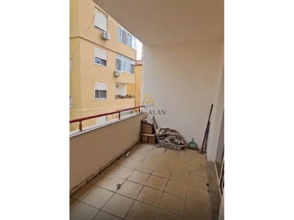 Durres, shitet apartament 3+1 Kati 4, 170 m² 170.000 € (Durres)