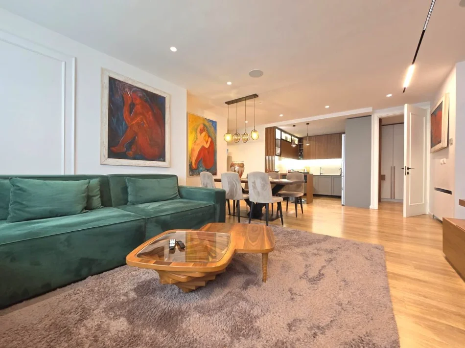 Tirane, shitet apartament 3+1 , 165 m² 619.000 € 