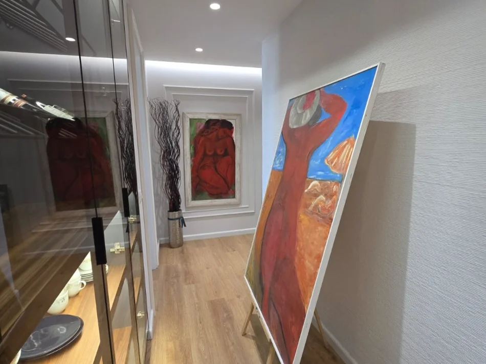 Tirane, shitet apartament 3+1 , 165 m² 619.000 € 