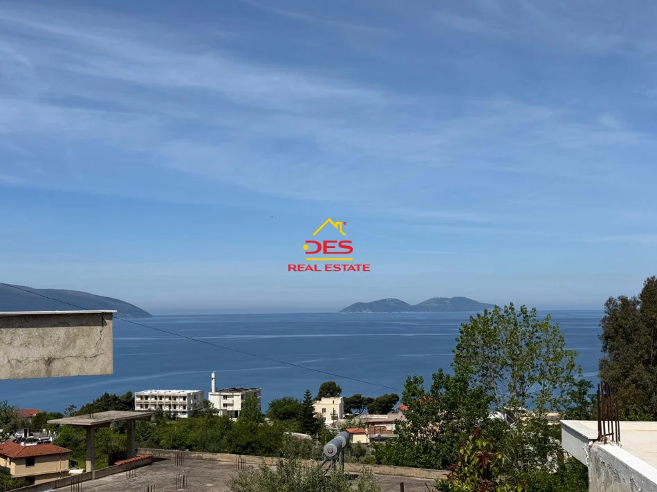 Vlore, shitet Vile Kati 0, 209 m² 230.000 € (Rruga Dhimitër Konomi)