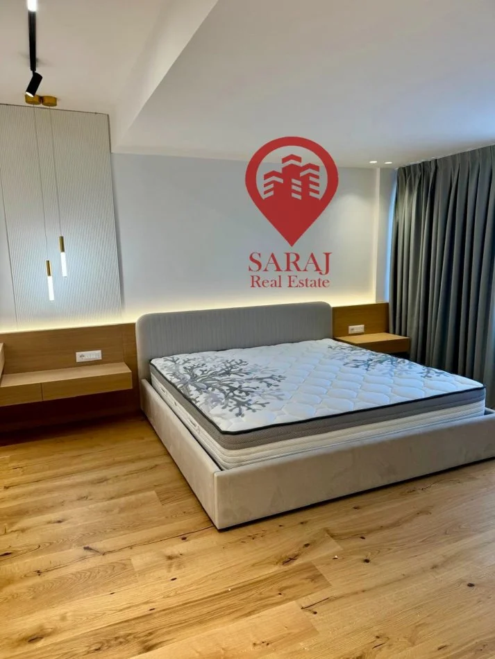 Tirane, shitet apartament+verande | Penthouse 3+1+Aneks+Ballkon Kati 5, 310 m² 650.000 € (Liqeni i Thate)