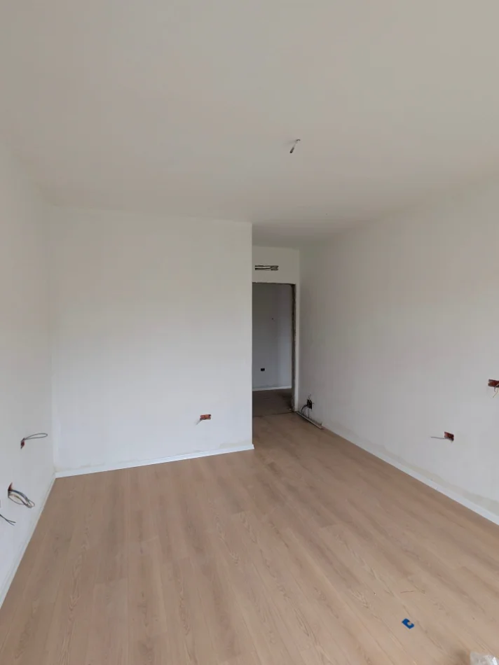 Tirane, shitet apartament 2+1 , 102 m² 132.000 € (paskuqan)