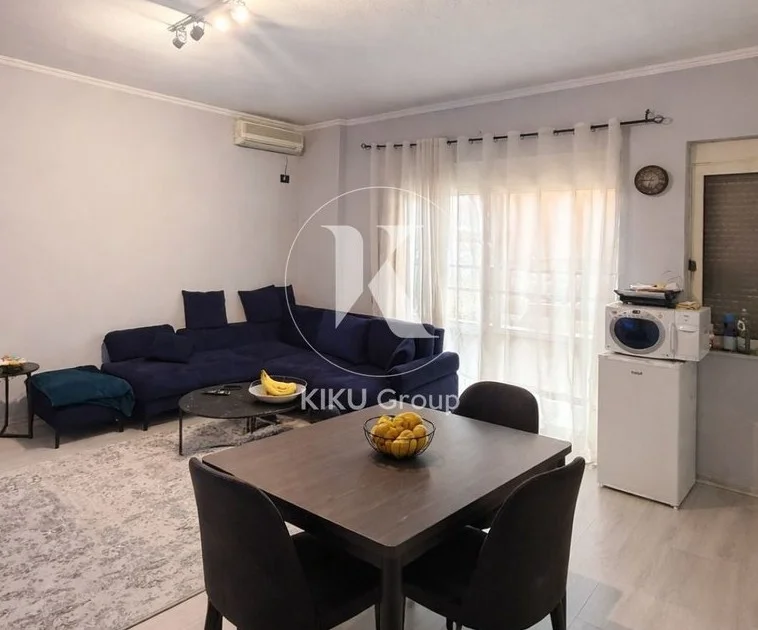 Tirane, jepet me qera apartament 1+1 Kati 1, 70 m² 600 € (Te Selvia)