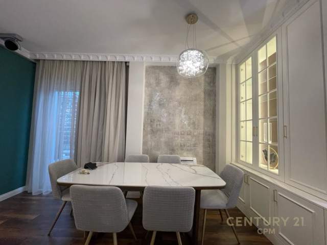 Tirane, shitet apartament 2+1+BLK Kati 2, 125 m² 240.000 Euro (Ruga e Zallit)