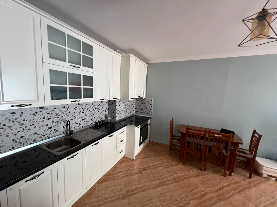 Durres, jepet me qera apartament 1+1+Ballkon , 65 m² 330 € (Florida Pavaresia Plazh)