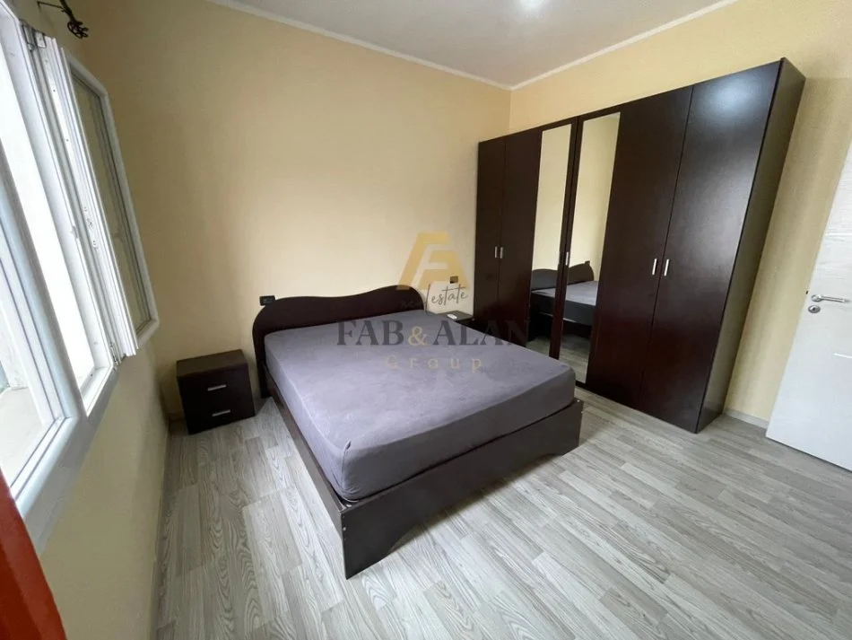 Tirane, shitet Vile 2 Katshe , 400.000 € (SAUK)