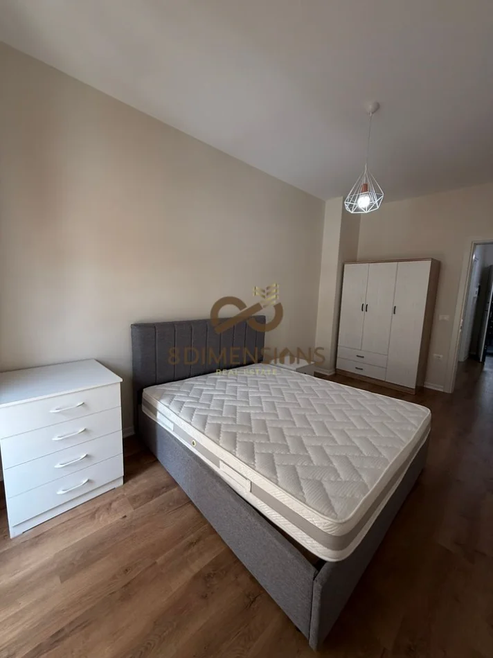 Tirane, jepet me qera apartament 1+1+Ballkon Kati 3, 70 m² 550 € (5 maji)