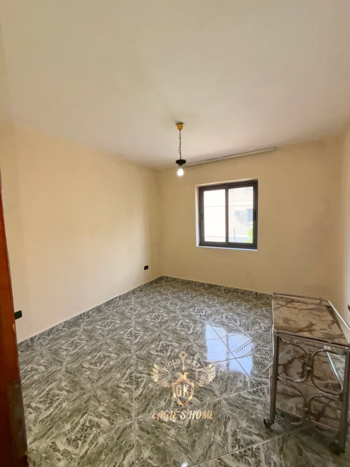 Durres, shitet apartament 2+1+Ballkon Kati 2, 78 m² 135.000 € (QENDER DURRES STACIONI TRENIT)
