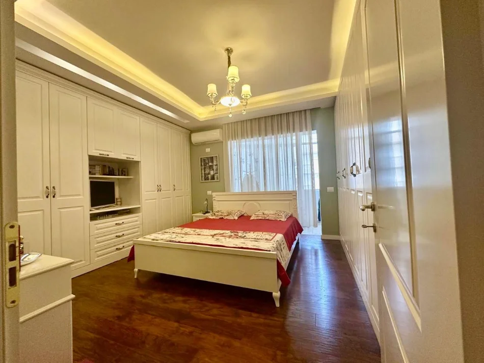 Tirane, shitet apartament 2+1 , 106 m² 155.000 € (casa italia)