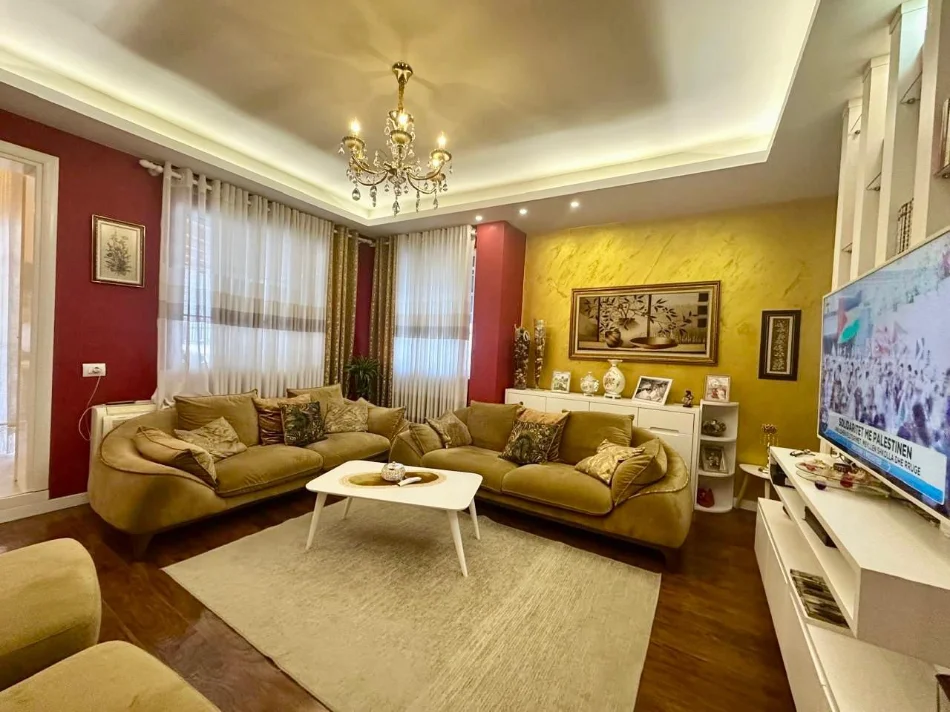 Tirane, shitet apartament 2+1 , 106 m² 155.000 € (casa italia)