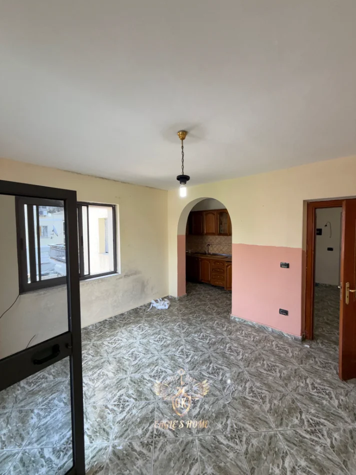 Durres, shitet apartament 2+1+Ballkon Kati 2, 78 m² 135.000 € (QENDER DURRES STACIONI TRENIT)