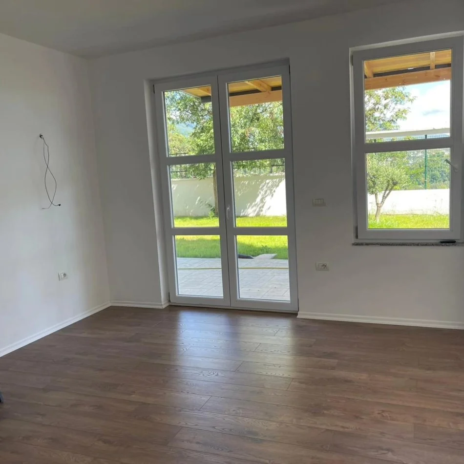 Tirane, shitet apartament 3+1+Ballkon , 140 m² 199.000 € (Dajt)