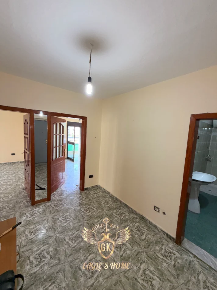 Durres, shitet apartament 2+1+Ballkon Kati 2, 78 m² 135.000 € (QENDER DURRES STACIONI TRENIT)