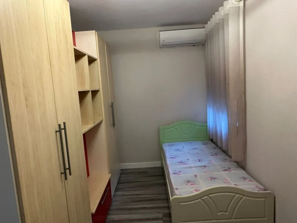 Tirane, jepet me qera apartament 2+1 Kati 6, 85 m² 600 € (Bulevardi Zogu i Pare)