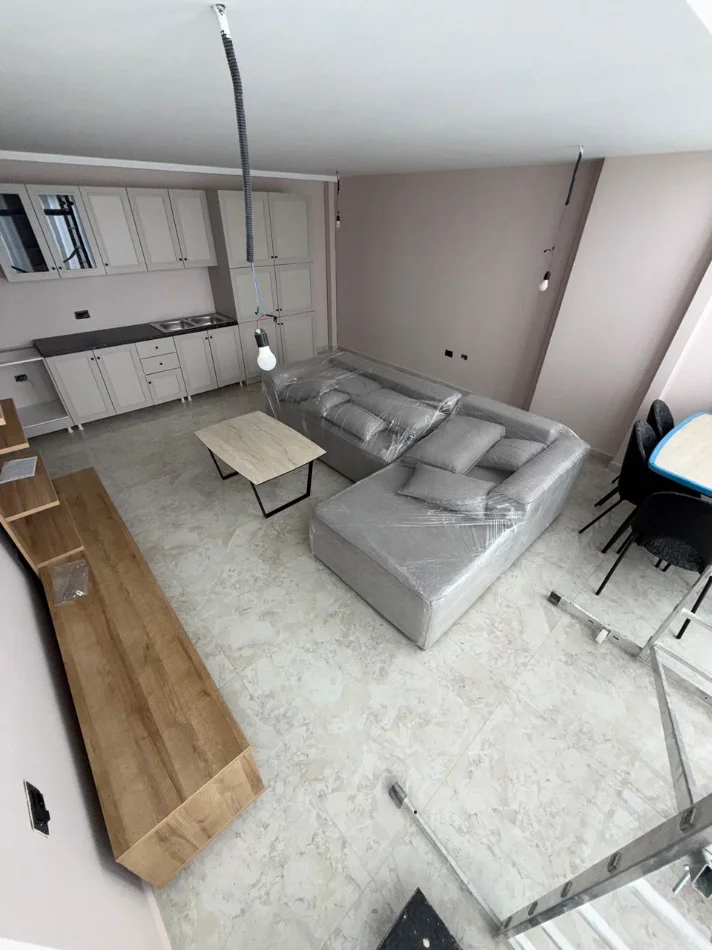 Tirane, shitet apartament 1+1 , 72 m² 132.000 € 