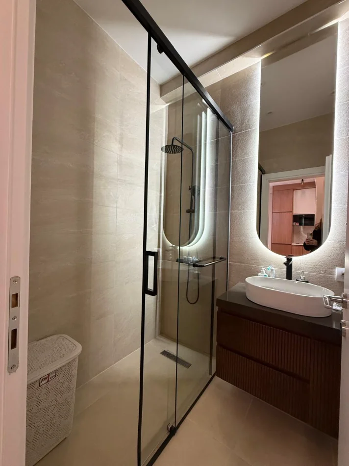 Tirane, shitet apartament 2+1 , 60 m² 155.000 € (Rruga e Kavajes)