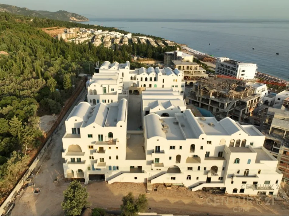 Dhermi - Palase, shitet apartament 1+1+Ballkon Kati 1, 64 m² 175.230 € (Square Village, Dhërmi)