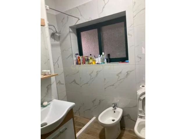 Tirane, shitet Vile 2 Katshe Kati 2, 260 m² 298.000 Euro (RRUGA DALIP TOPI)