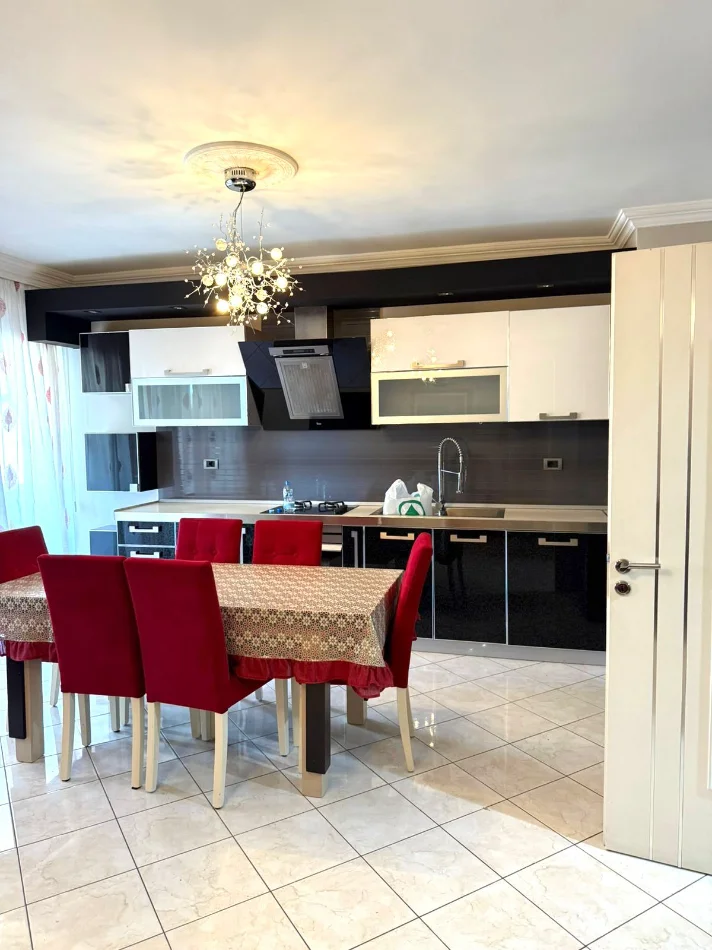 Tirane, shitet apartament 2+1 , 116 m² 197.200 € (laprake)