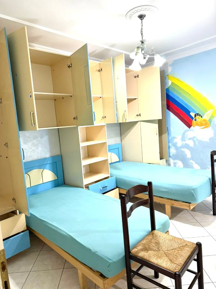 Tirane, shitet apartament 2+1 , 116 m² 197.200 € (laprake)